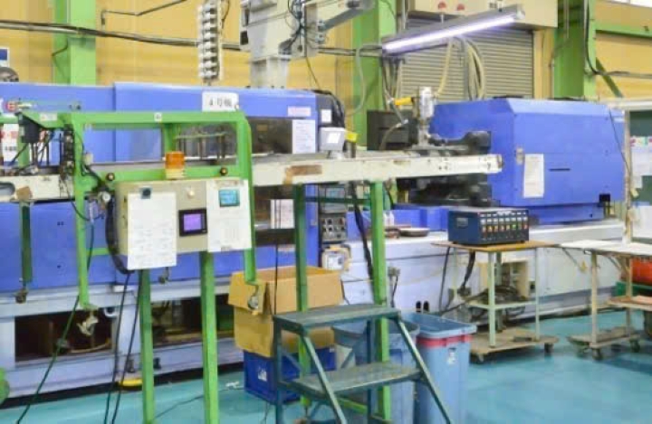 NỮ KIỂM HÀNG TỔNG PHÍ 70TR