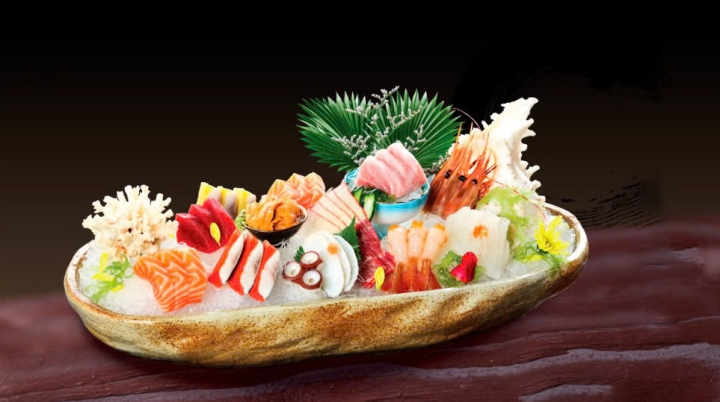 NỮ CHẾ BIẾN THỰC PHẨM NỢ PHÍ - GIÁP KANTO