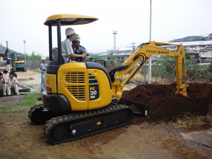 VẬN HÀNH MÁY XAY DỰNG KANAGAWA LƯƠNG CAO CHỦ TỐT