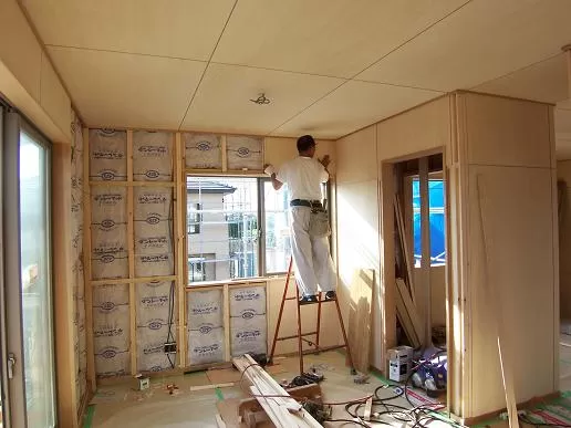 OSAKA TUYỂN NAM THI CÔNG NỘI THẤT - LCB 21 MAN